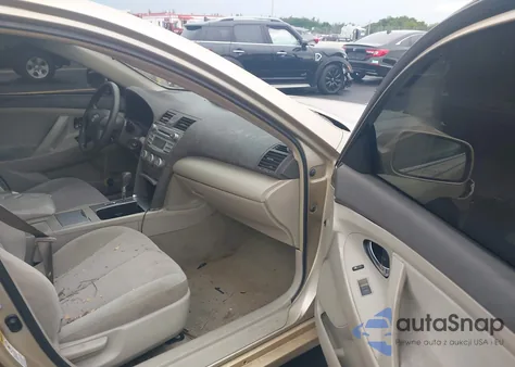 2011 Toyota Camry Le z USA, uszkodzony, nr VIN 4T1BF3EK9BU609159